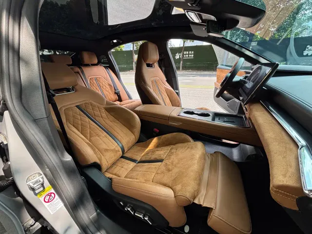 Mazda EZ-6 — Фото автомобиля 28