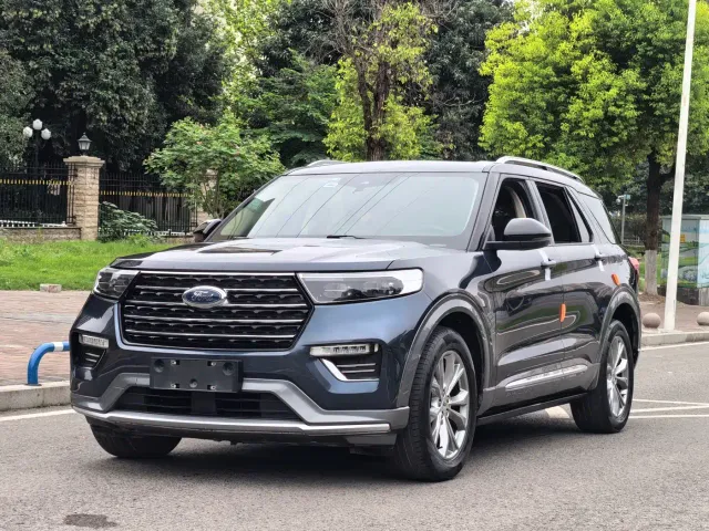 Фотография автомобиля — Ford Explorer