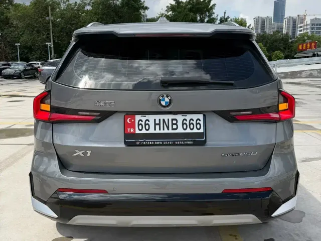 BMW X1 — Фото автомобиля 9