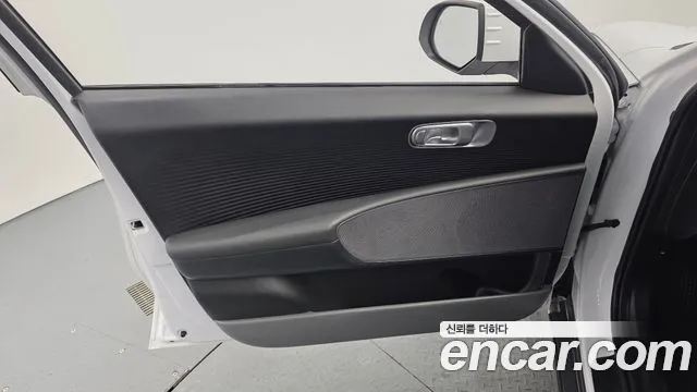 Hyundai Ioniq 6 — Фото автомобиля 13