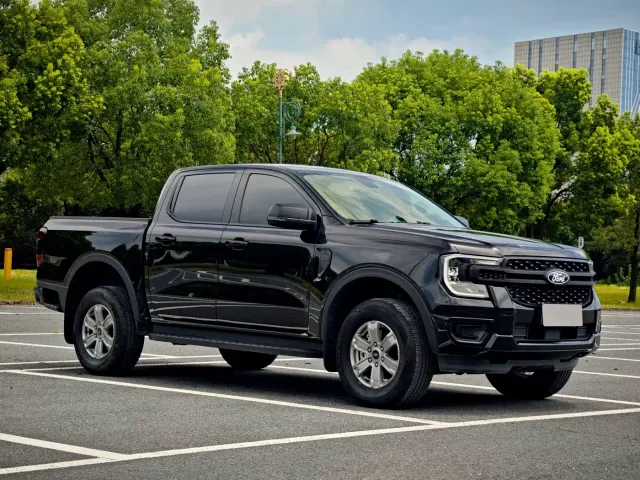 Ford Ranger — Фото автомобиля 3