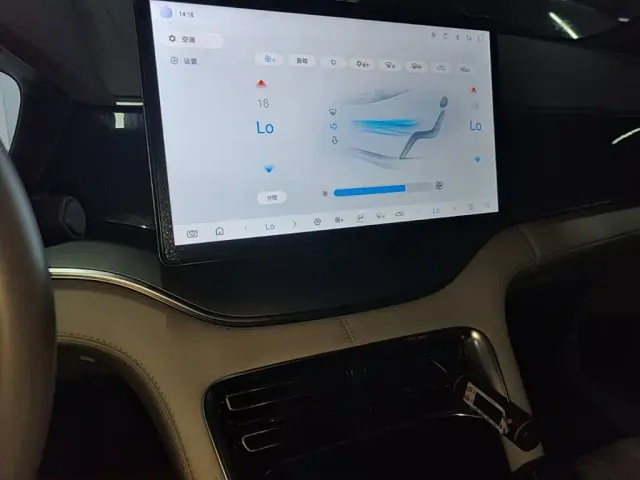 BYD Song PLUS — Фото автомобиля 12