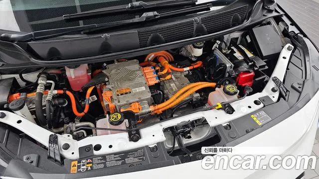 Chevrolet Bolt EV New — Фото автомобиля 9