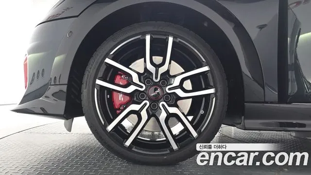 MINI Cooper 4th Gen — Фото автомобиля 5