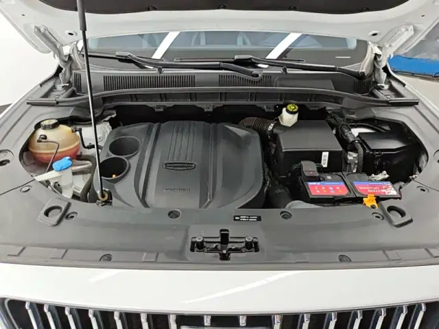 Geely Boyue — Фото автомобиля 10