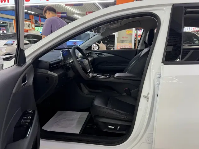 Wuling Starlight — Фото автомобиля 7