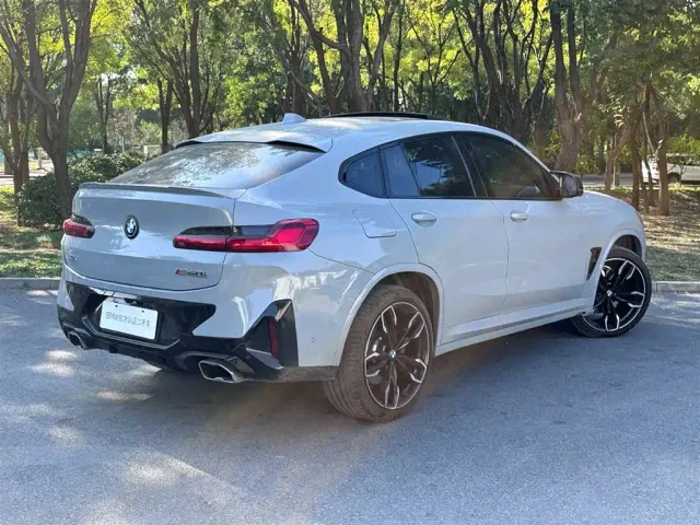 BMW X4 M40i — Фото автомобиля 4