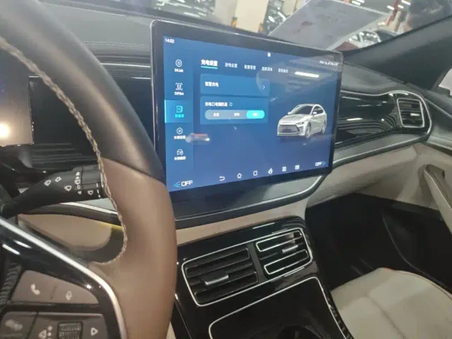 BYD Qin PLUS — Фото автомобиля 12