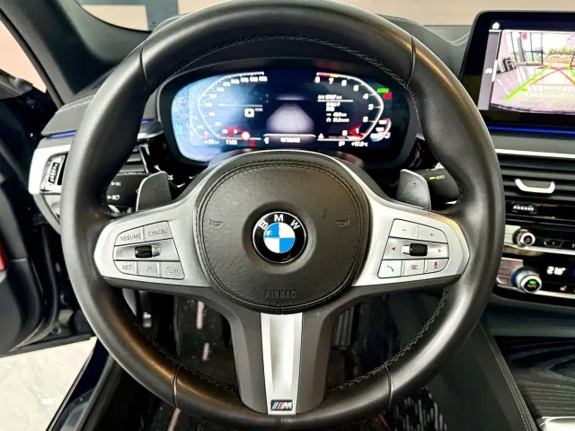 BMW 5 Series — Фото автомобиля 9