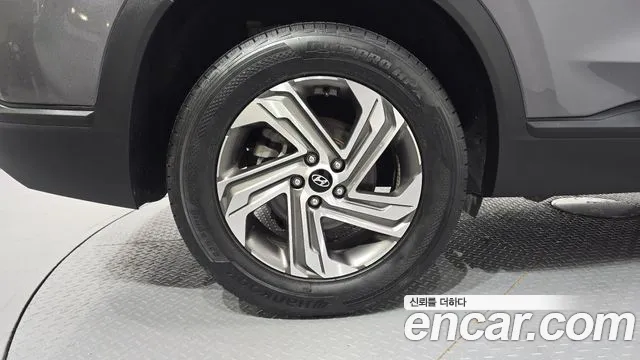Hyundai Santafe Новый Santa Fe Дизель 2.2 4WD — Фото автомобиля 5