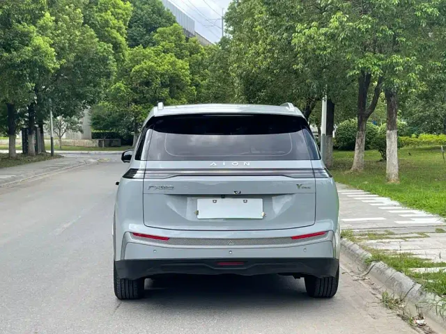 GAC Aion Y — Фото автомобиля 7