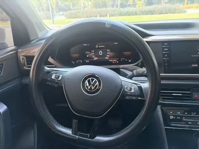Volkswagen Tharu — Фото автомобиля 7