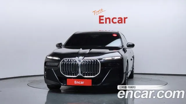 BMW 7-Series — Фото автомобиля 2