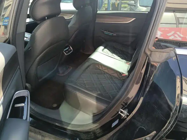 Changan Qiyuan A07 — Фото автомобиля 11