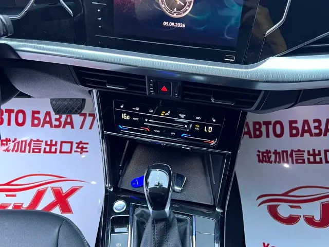 Volkswagen Passat — Фото автомобиля 12