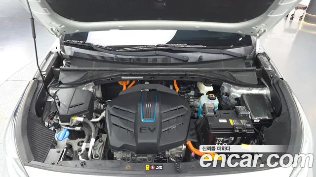Kia Niro Niro Plus Air — Фото автомобиля 6