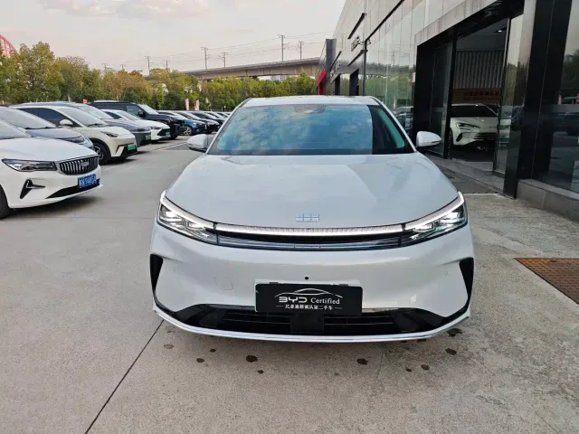 Geely Galaxy A7 EV — Фото автомобиля 2