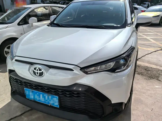 Toyota Frontlander — Фото автомобиля 2