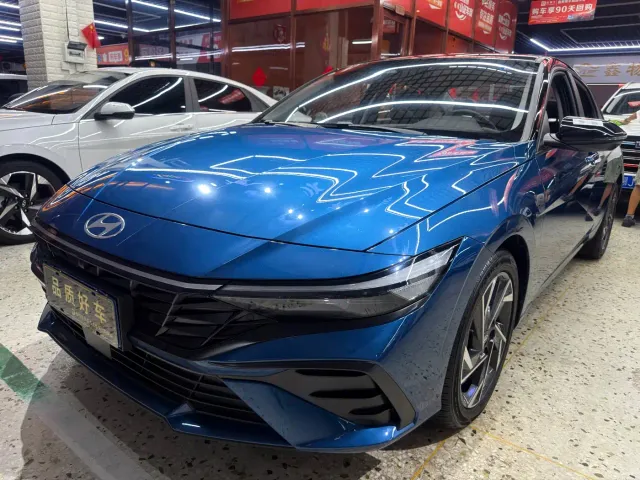 Фотография автомобиля — Hyundai Elantra