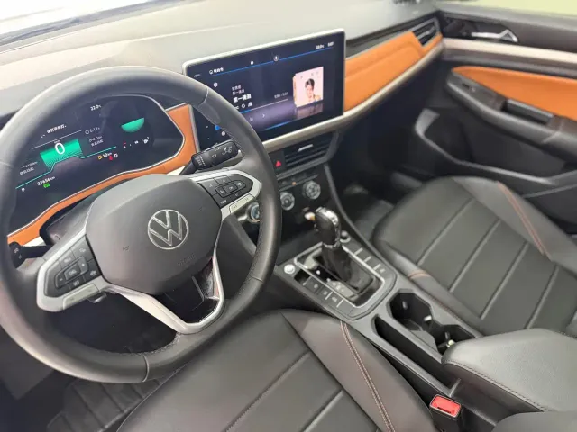 Volkswagen Bora — Фото автомобиля 14