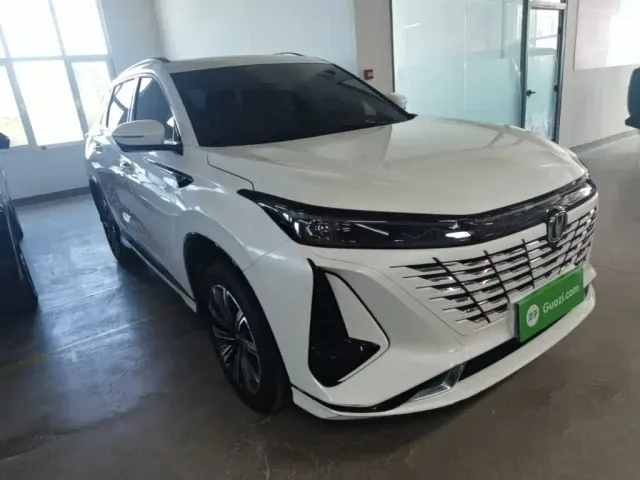 Changan CS75 Plus — Фото автомобиля 3