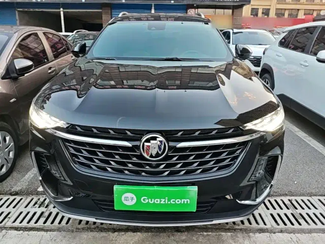 Buick Envision Plus — Фото автомобиля 2
