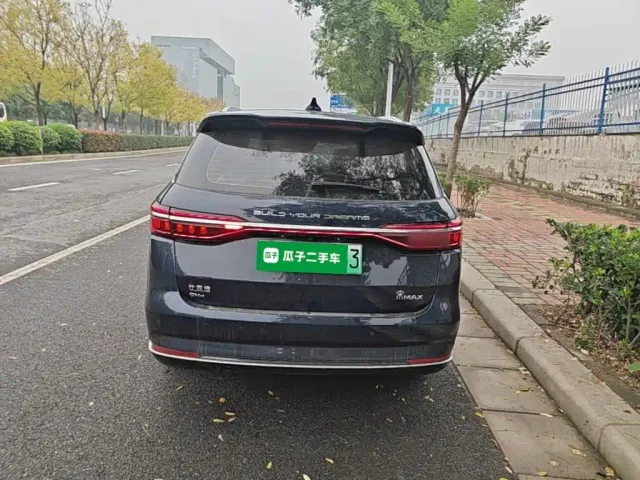 BYD Song MAX — Фото автомобиля 5