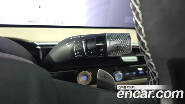 Genesis GV70 2.5T Бензин AWD — Фото автомобиля 16