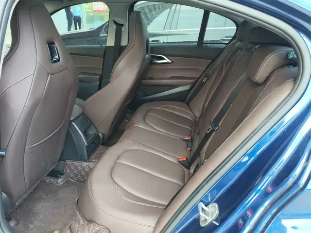 BMW 1 Series — Фото автомобиля 6