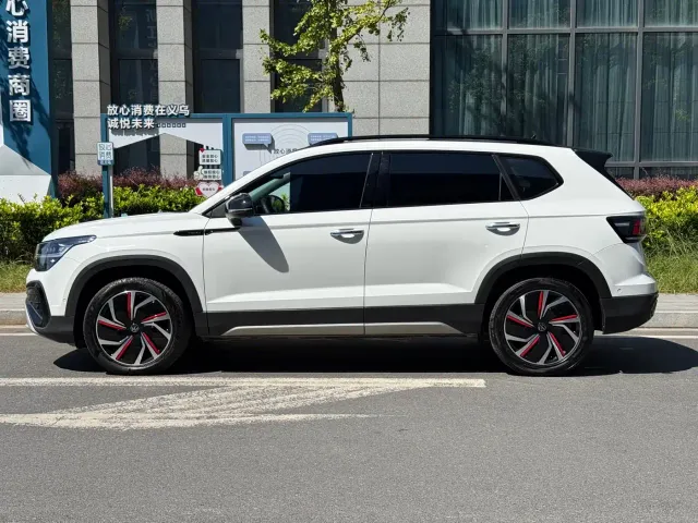Volkswagen Tharu — Фото автомобиля 4