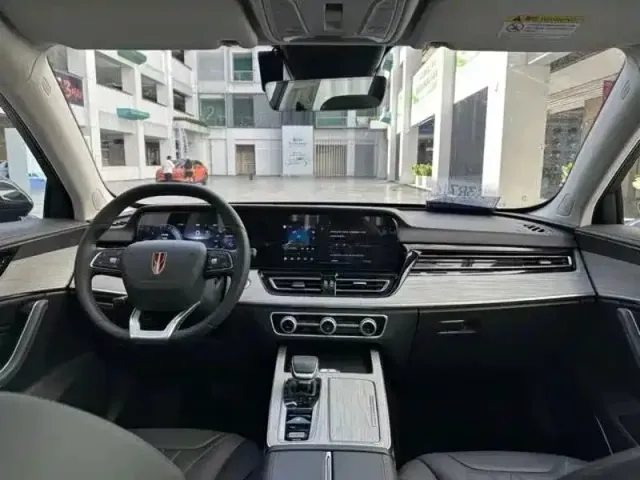 Hongqi HS5 — Фото автомобиля 4