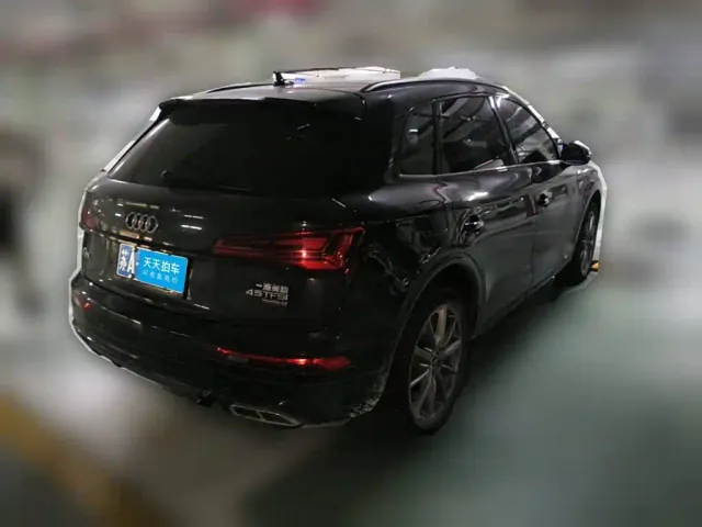 Audi Q5L — Фото автомобиля 2