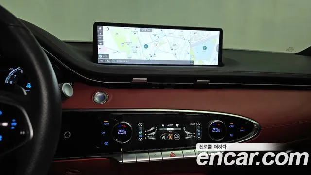 Genesis GV70 — Фото автомобиля 19