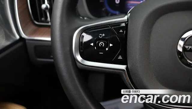 Volvo XC60 2nd Gen — Фото автомобиля 18