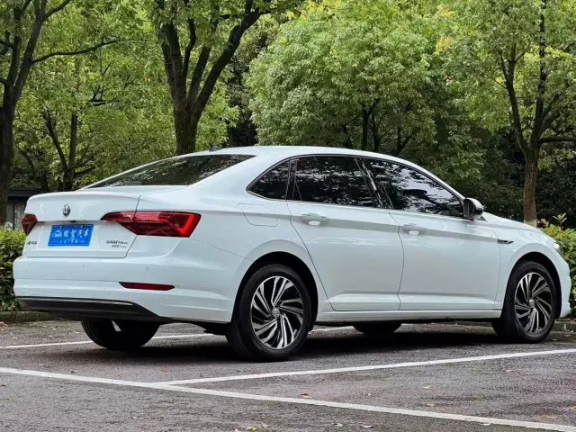 Volkswagen Sagitar — Фото автомобиля 5
