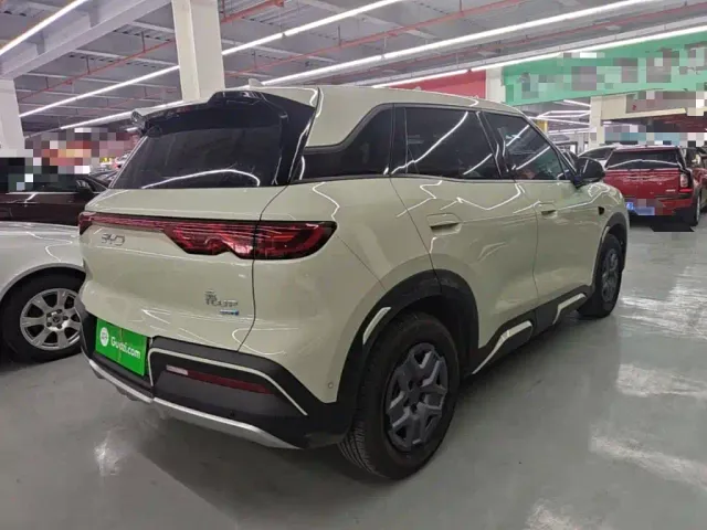 BYD Yuan UP — Фото автомобиля 6