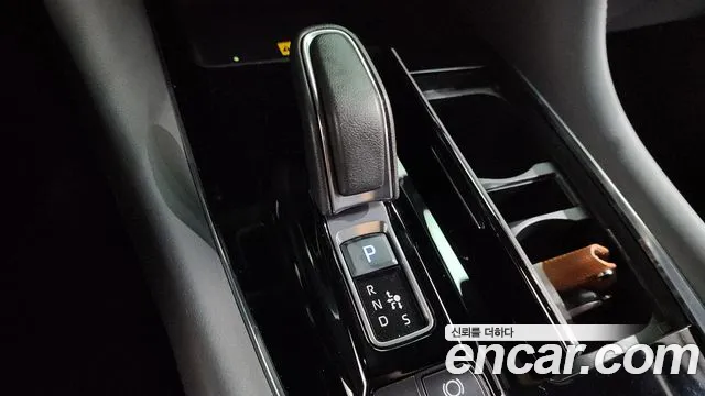 Toyota Alphard — Фото автомобиля 6