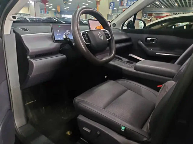 Leapmotor C10 — Фото автомобиля 4
