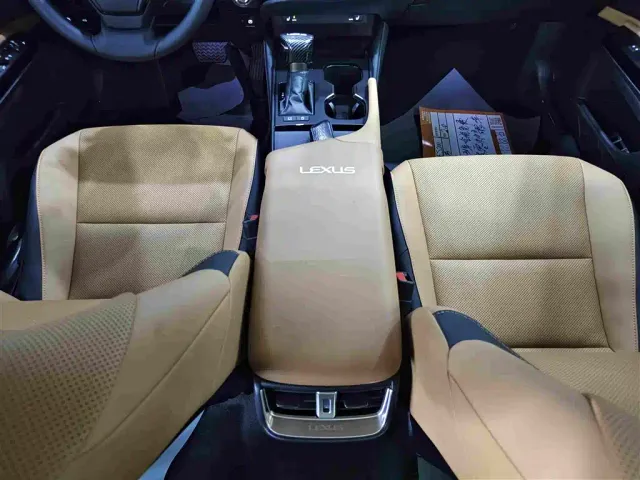 Lexus ES — Фото автомобиля 9