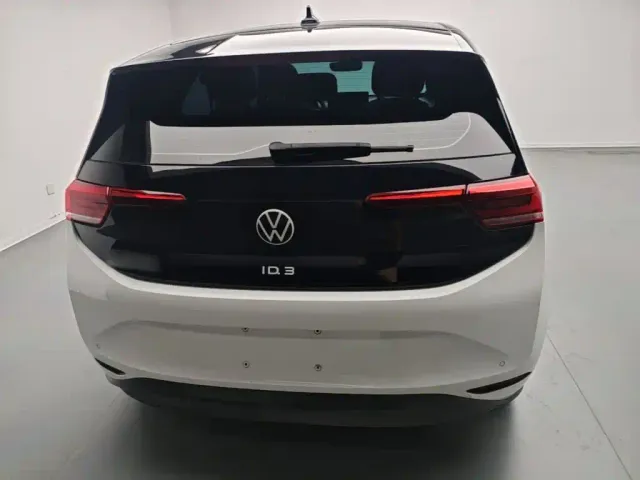 Volkswagen ID.3 — Фото автомобиля 5