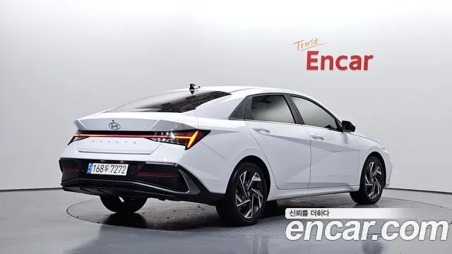 Hyundai Avante — Фото автомобиля 2