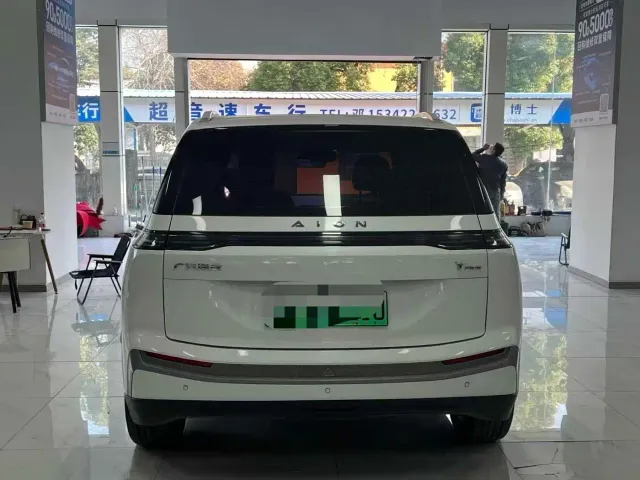 GAC Aion Y — Фото автомобиля 11