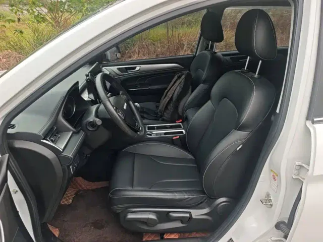 Haval M6 — Фото автомобиля 14