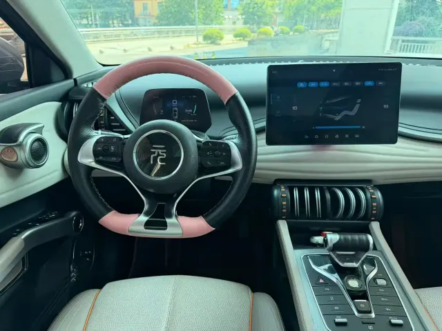 BYD Yuan PLUS — Фото автомобиля 8