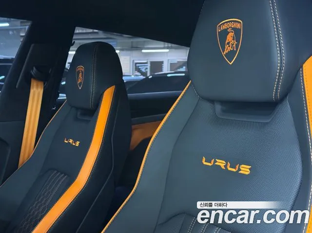 Lamborghini Urus — Фото автомобиля 17