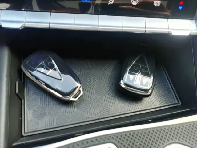 Changan Eado — Фото автомобиля 8