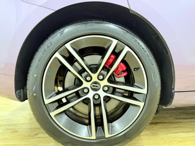 Aito M5 — Фото автомобиля 18