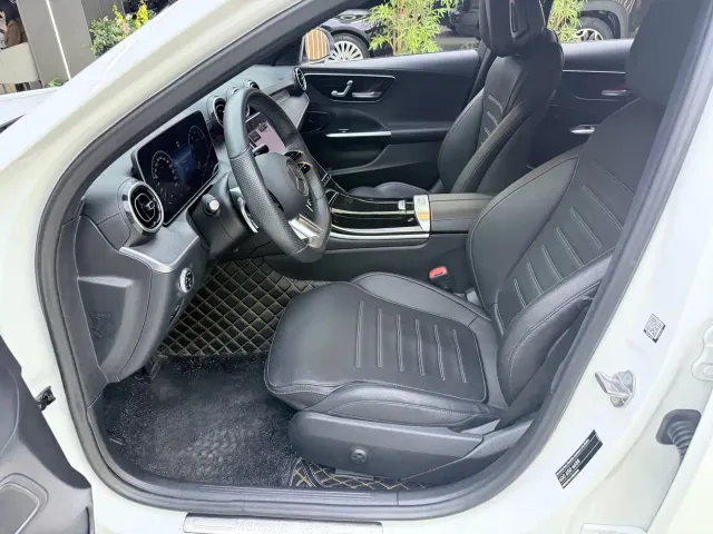 Mercedes-Benz C-Class — Фото автомобиля 4