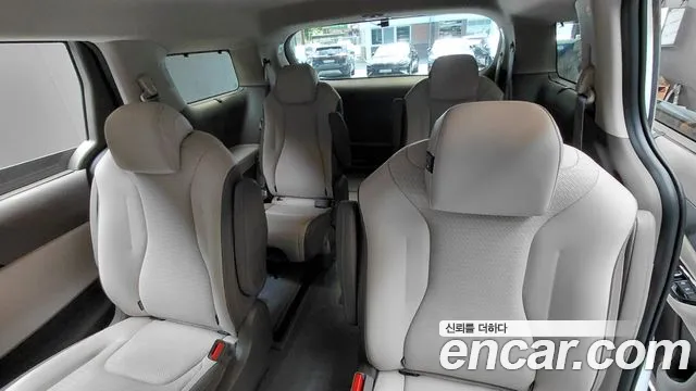 Kia Canival Carnival 4 поколение Бензин 9 мест Signature — Фото автомобиля 18