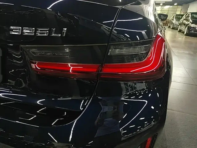 BMW 3 Series — Фото автомобиля 7